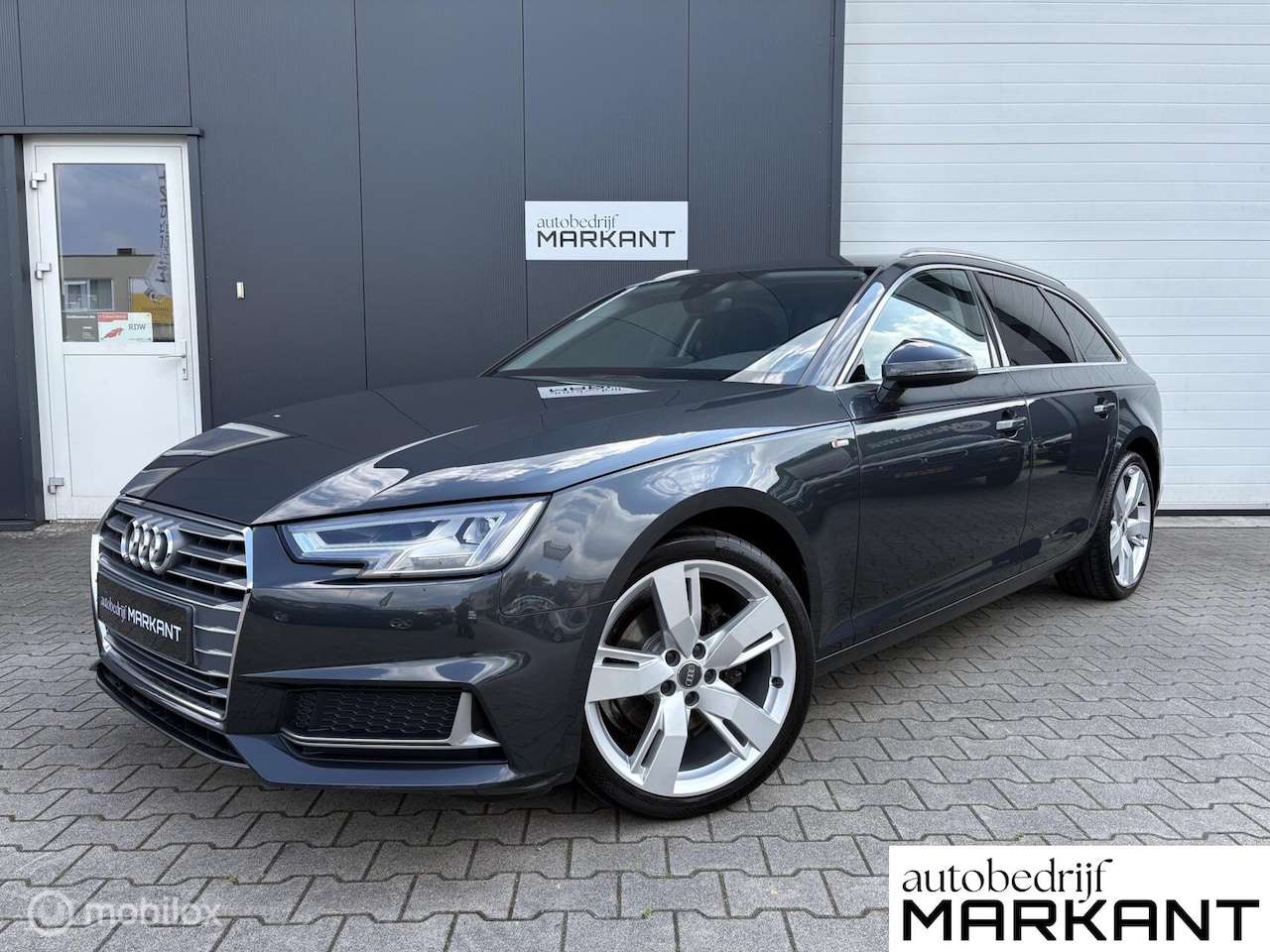 Audi A4 Avant - 35 TFSI S-Line LED / Apple / 19" LM / Rijklaar - AutoWereld.nl