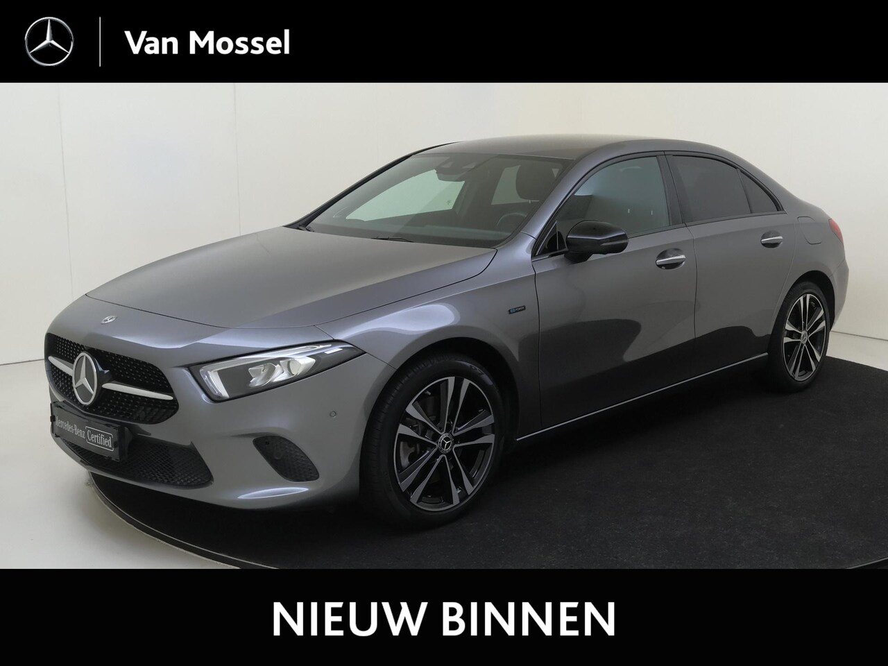 Mercedes-Benz A-klasse - 250 e Luxury-Line / 360Graden-Camera / Night-Pakket / Elektrische-Stoel / Burmeister / - AutoWereld.nl