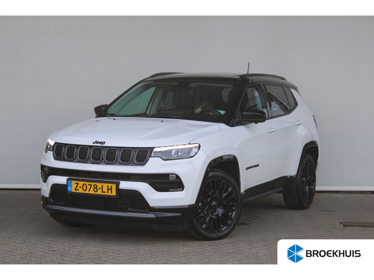 Jeep Compass - 1.5T e-Hybrid S | Lederen bekleding | Schuif-kanteldak | Premium audio | Camera | Navigati - AutoWereld.nl