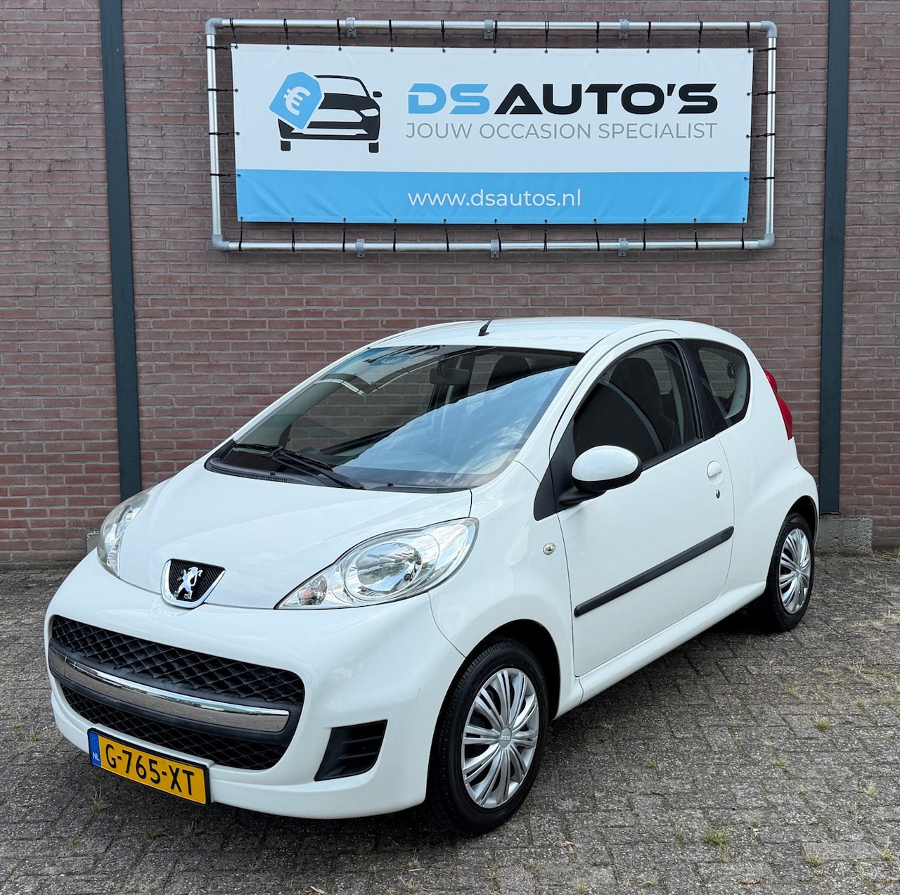 Peugeot 107 - 1.0-12V XR 1.0-12V XR - AutoWereld.nl