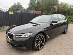 BMW 5-serie Touring - 530d xDrive Business Edition Plus Carplay/Camera/Laser/Sportleer