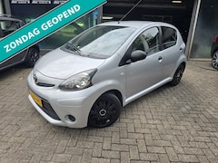 Toyota Aygo - 1.0 VVT-i Now | 12MND GARANTIE | AIRCO | ELEC PAKKET | NIEUWE APK |