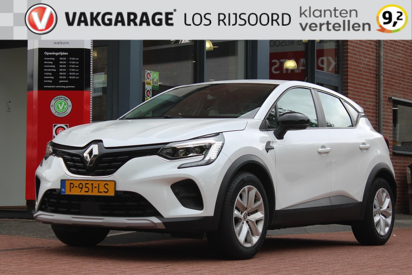Renault Captur - TCe *Zen* | Trekhaak | Camera | Cruise Control | A/C | Orig. NL | Leuk! | - AutoWereld.nl