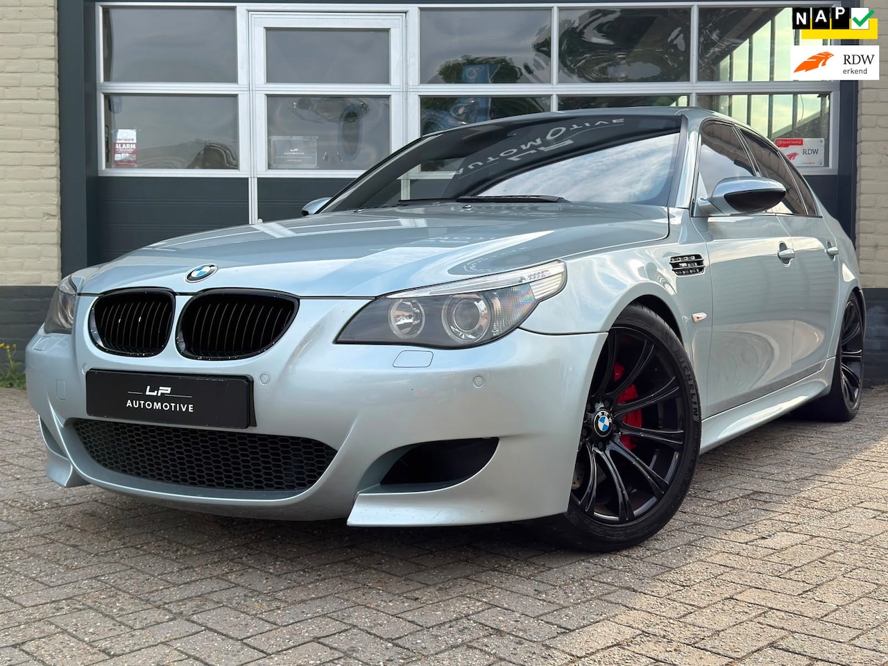 BMW M5 - 5-serie / NL-auto / Schuifdak / Dealerond. / Lagers/SMG - AutoWereld.nl