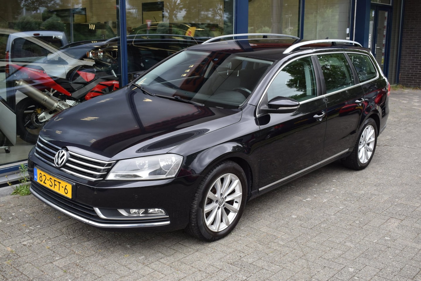 Volkswagen Passat Variant - 1.4 TSI Comfortline AUTOMAAT BlueMotion // Trekhaak, Climate Control - AutoWereld.nl