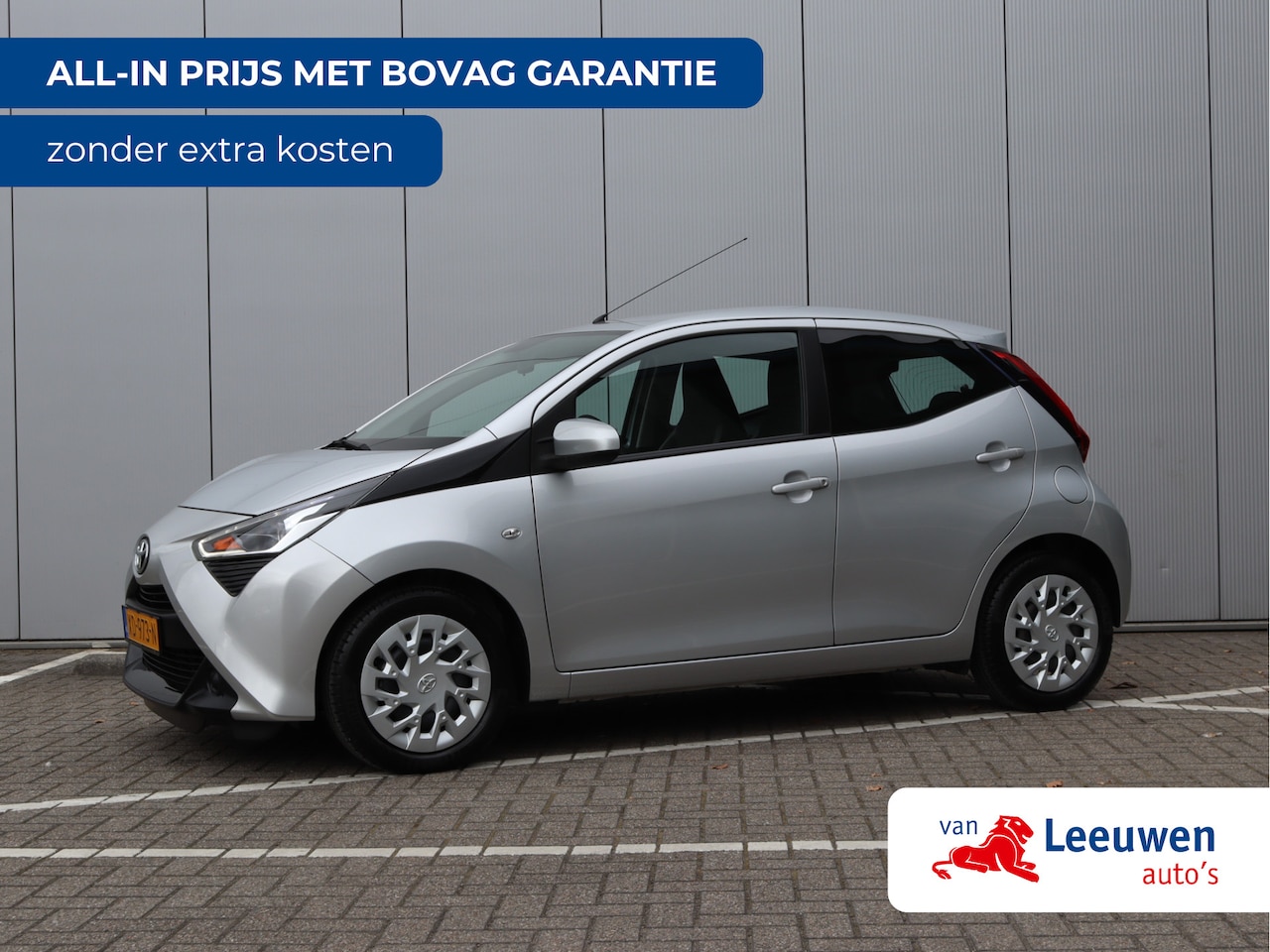 Toyota Aygo - 1.0 VVT-i x-play | Navigatie | 1e eigenaar | Camera | Org. NL - AutoWereld.nl