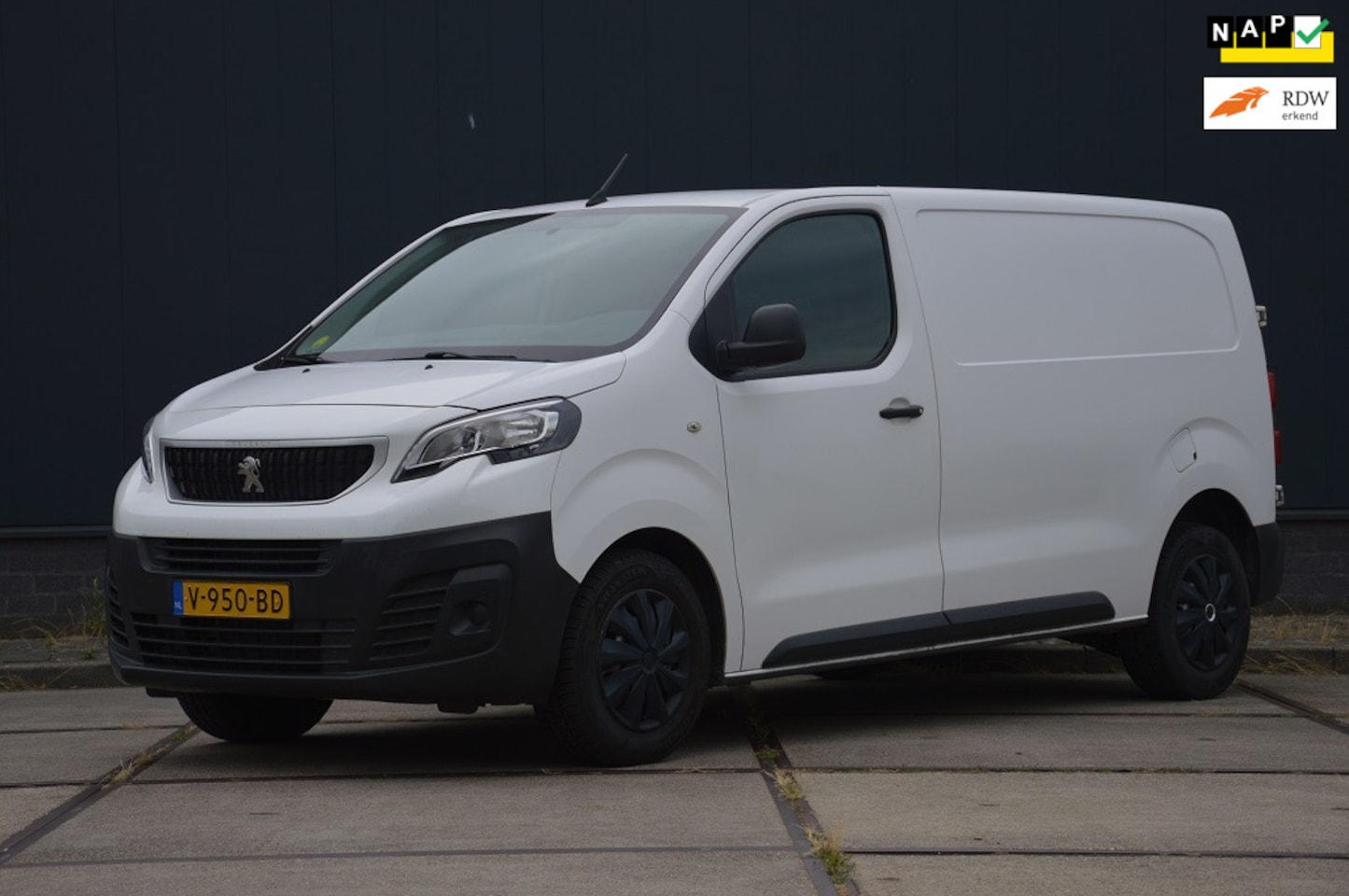 Peugeot Expert - 231S 2.0 BlueHDI 120 Pro Euro 6 Airco Schuifdeur Trekhaak - AutoWereld.nl