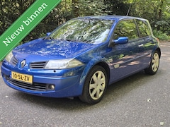 Renault Mégane - 2.0-16V Tech Line