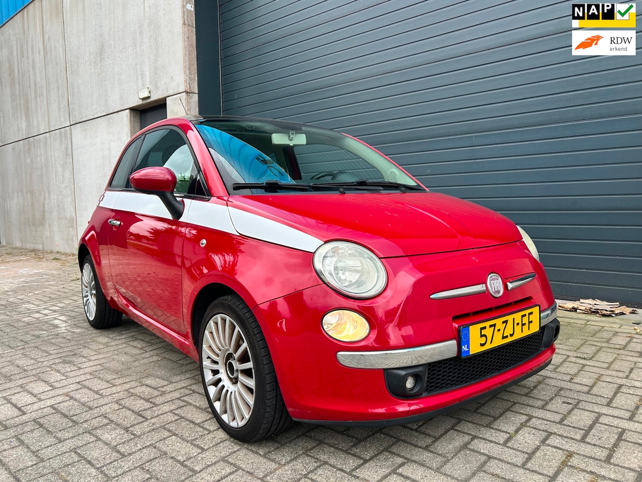 Fiat 500 - 1.4i 16V Lounge CLIMA PANO NAP - AutoWereld.nl