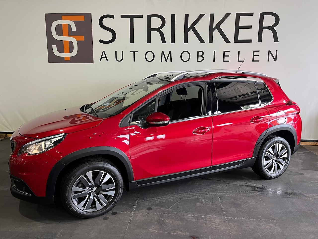 Peugeot 2008 - 1.2 PureTech Allure 1.2 PureTech Allure - AutoWereld.nl