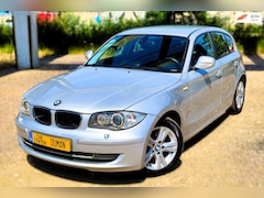 BMW 1-serie - 118i High Executive Clima Xenon Navi Stoelverwarming