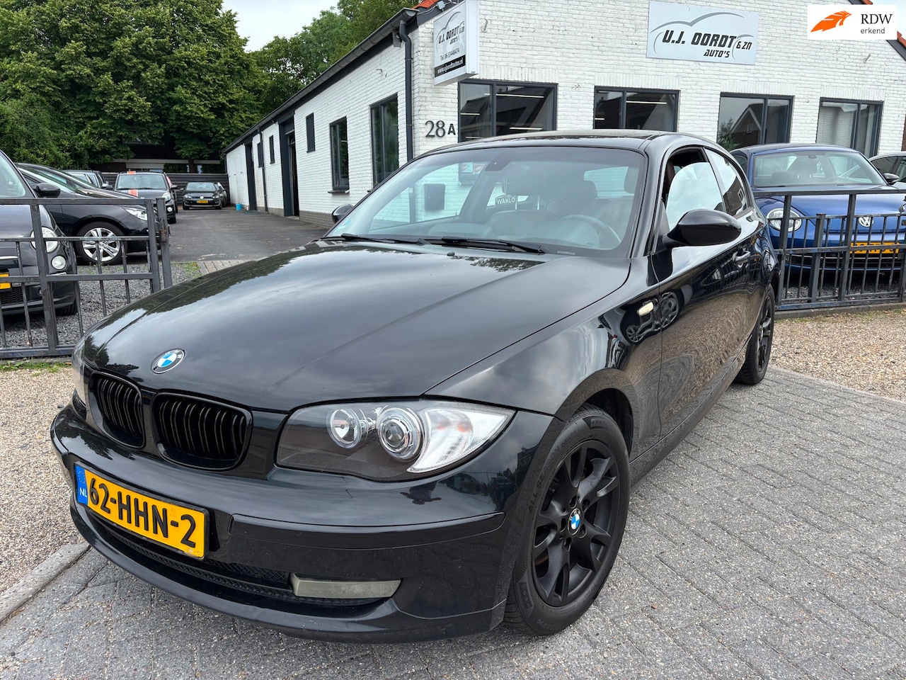 BMW 1-serie - 120i Business Line schuifdak/leder/automaat! - AutoWereld.nl