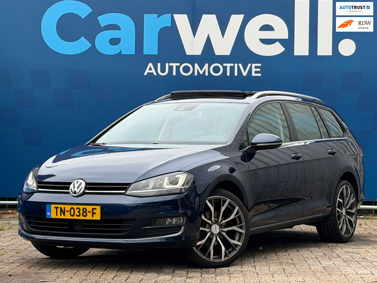 Volkswagen Golf Variant - 1.4 TSI Highline|2e Eigenaar|Trekhaak|STLvw|Carplay|Pano|Camera|Navi|Climate|Cruise|DynAud - AutoWereld.nl