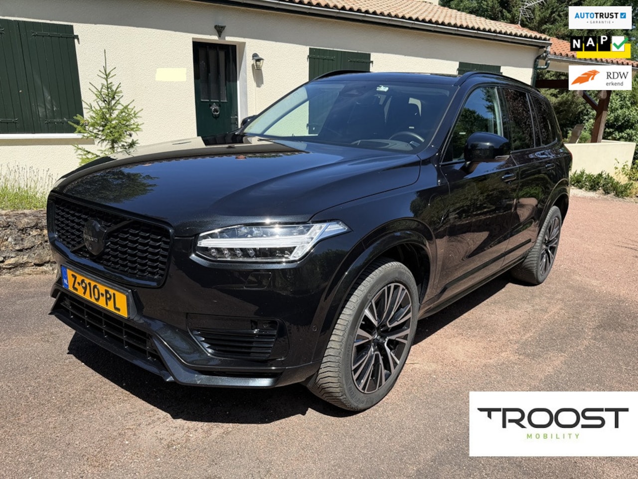 Volvo XC90 - 2.0 T8 Recharge AWD Ultimate Dark |Pano|HUD|El Trekhaak|Luchtvering|Massage stoelen - AutoWereld.nl