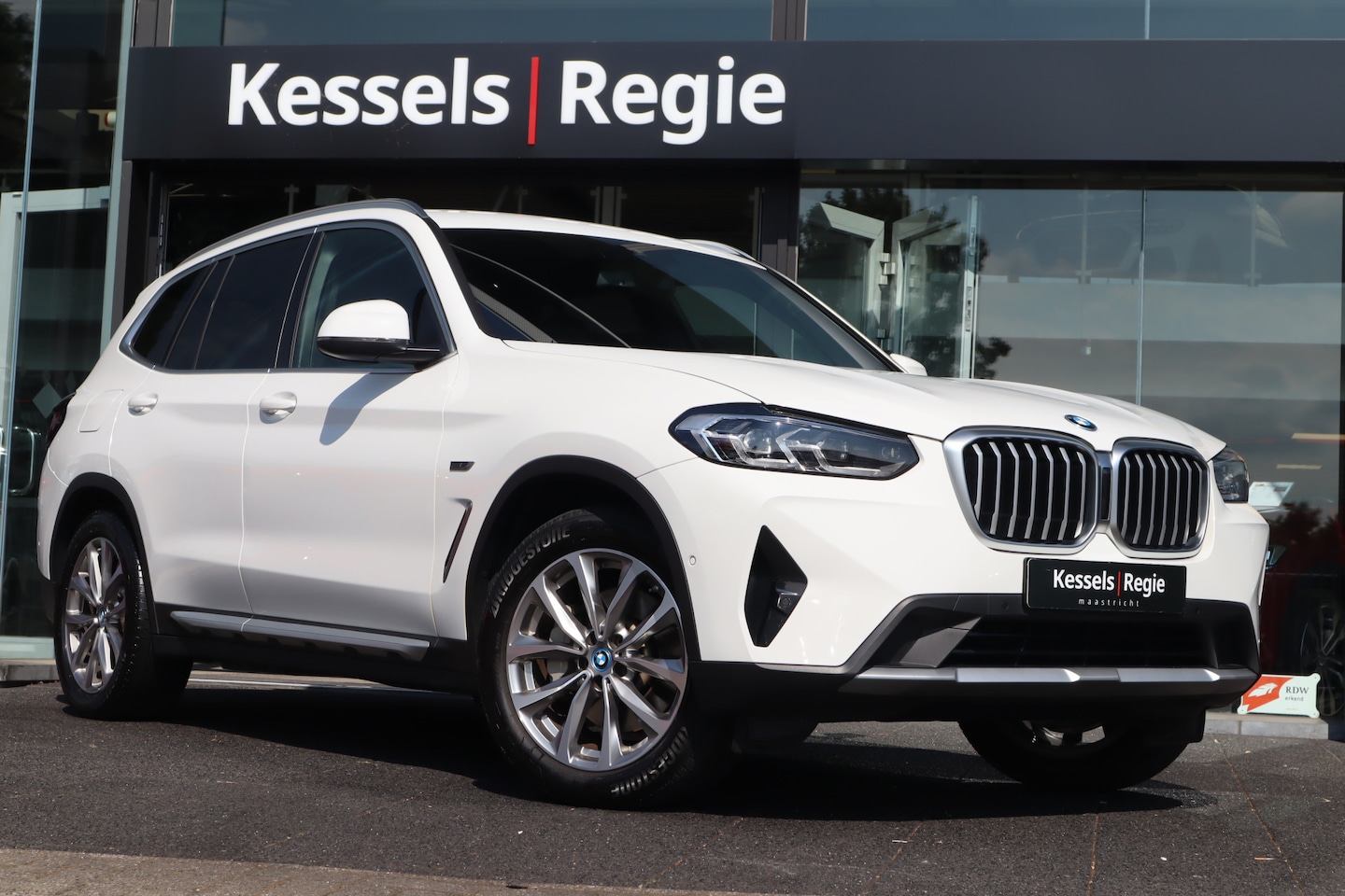 BMW X3 - xDrive30e Live cockpit | Leer | HuD | Memory | Led | BLIS - AutoWereld.nl