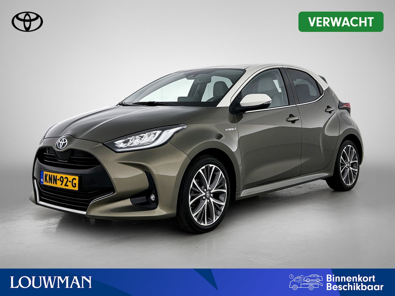 Toyota Yaris - 1.5 Hybrid Style + | Dealer onderhouden | Lichte kleur half lederen interieur | Stoelverwa - AutoWereld.nl