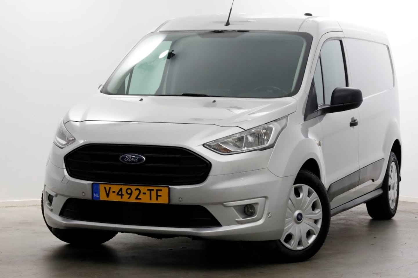 Ford Transit Connect - 1.5 TDCI 100pk E6 L2 Trend Airco/Navi/Camera/3Pers. 11-2018 - AutoWereld.nl