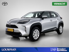 Toyota Yaris Cross - 1.5 Hybrid 115 Active + | BTW voertuig | Dodehoek detectie | Parkeersensoren voor+achter |