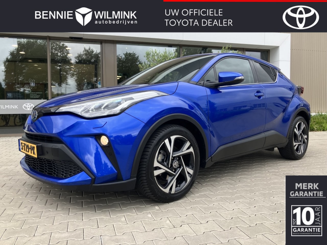 Toyota C-HR - 1.8 Hybrid Style | Leder | Trekhaak | Blindspot - AutoWereld.nl
