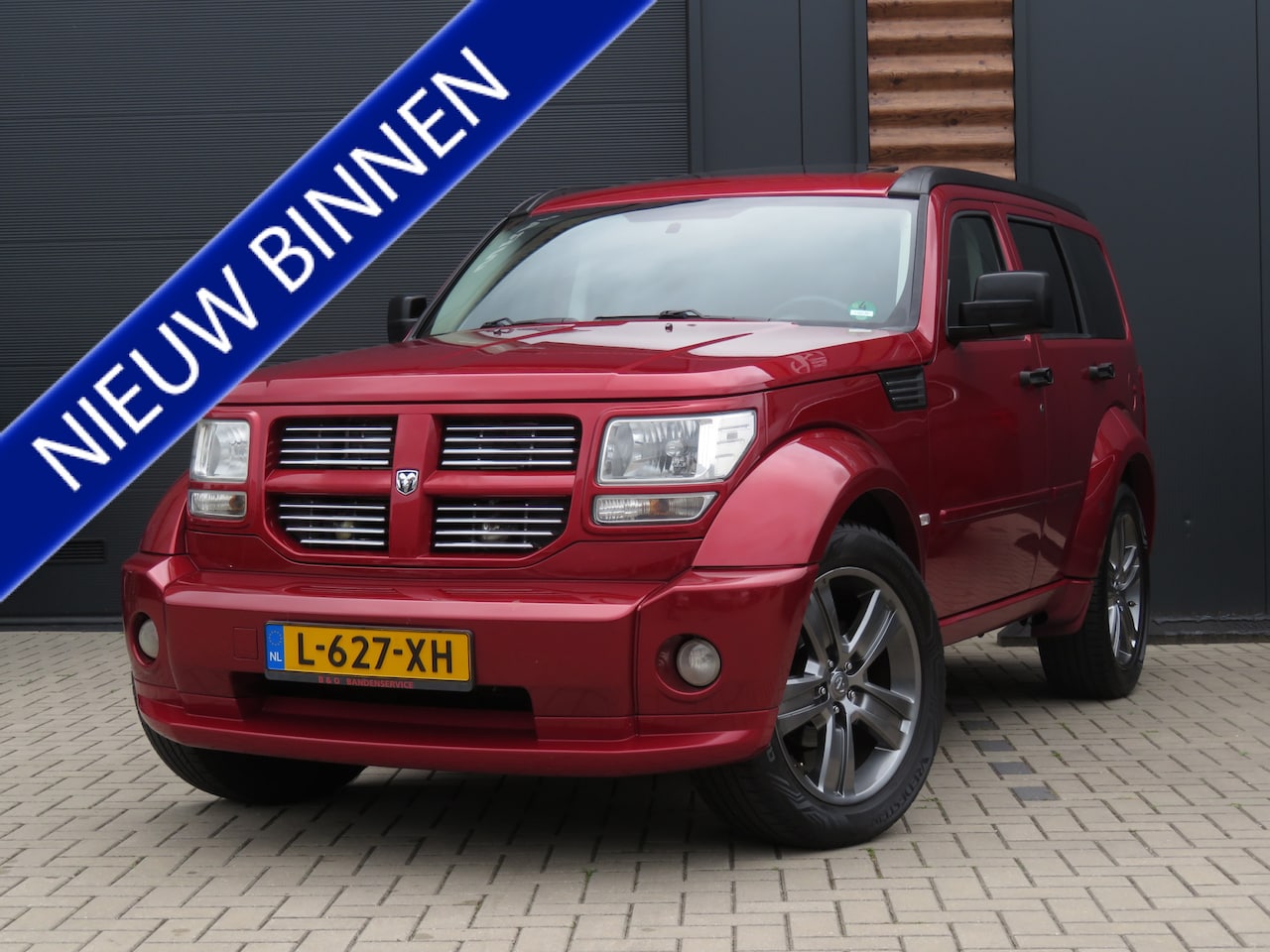 Dodge Nitro - 4.0 V6 R/T Automaat Airco Cr-Control Schuifdak Youngtimer - AutoWereld.nl