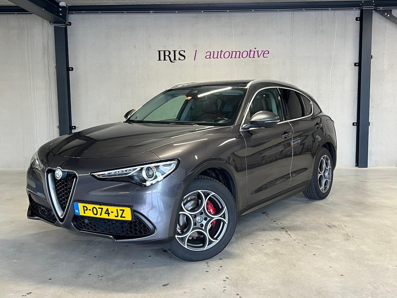 Alfa Romeo Stelvio - 2.0 T AWD Super - BTW - Pano - ECC - Harman kardon - Volleder - El. bed. stoelen - PDC - AutoWereld.nl