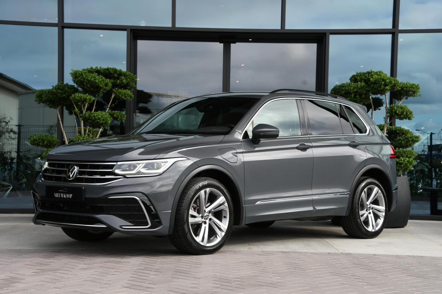 Volkswagen Tiguan - 1.4 TSI eHybrid R-Line Business 1.4 TSI eHybrid R-Line Business+ - AutoWereld.nl
