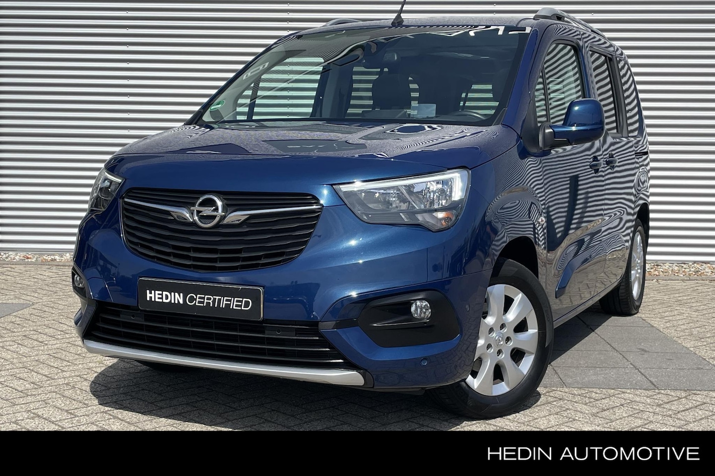 Opel Combo Tour - 1.2 Turbo L1H1 Edition | Panorama dak | Navigatie | stoel en stuurwiel verwarming | achter - AutoWereld.nl