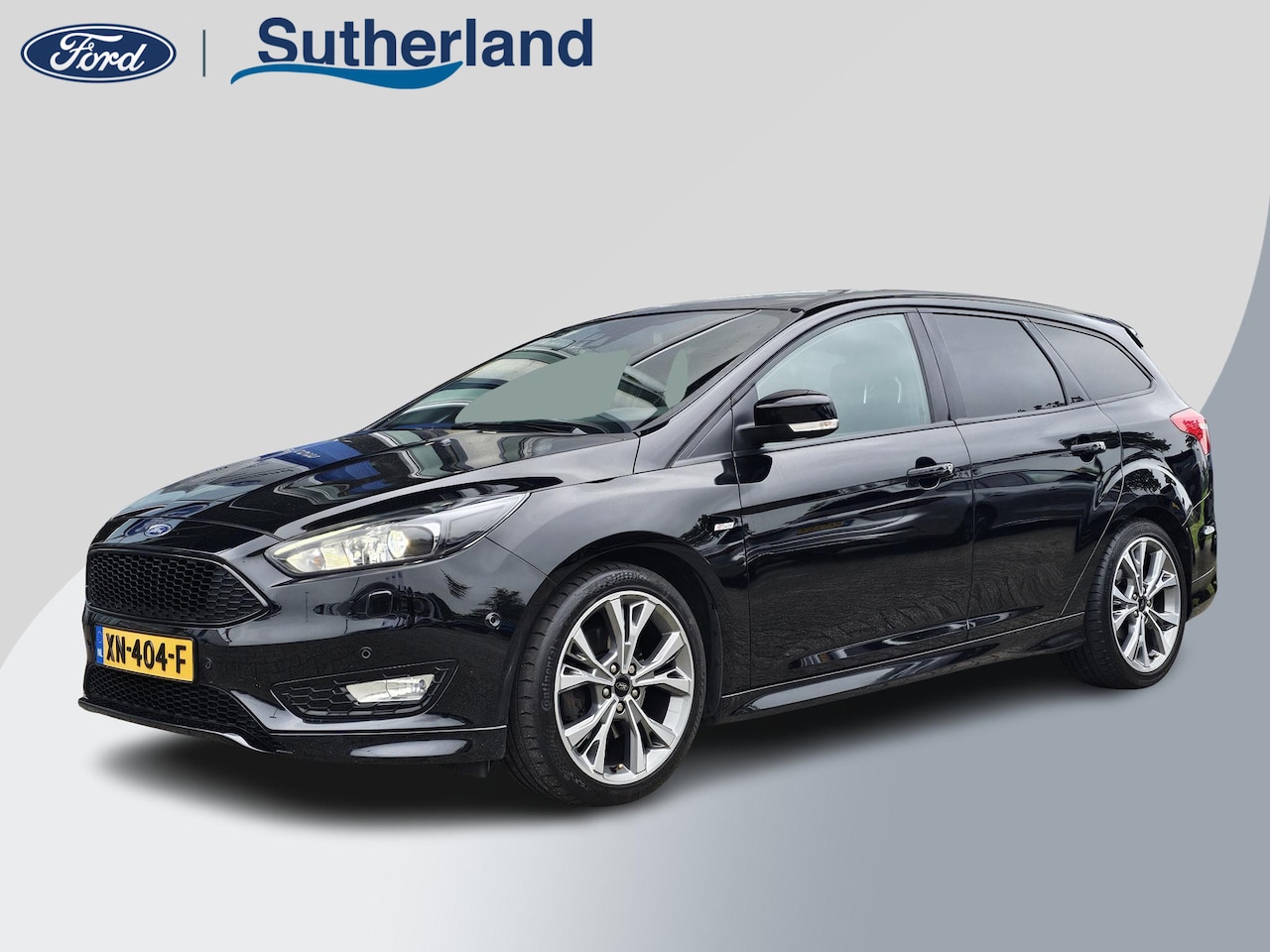 Ford Focus Wagon - 1.5 Titanium 182 pk | 2de eigenaar | Bi-xenon | Camera | Stuur- en stoelverwarming | 18'' - AutoWereld.nl