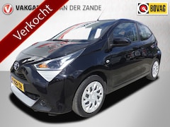 Toyota Aygo - 1.0 VVT-i x-play Airco, Carplay, 5 DRS, NL/NAP