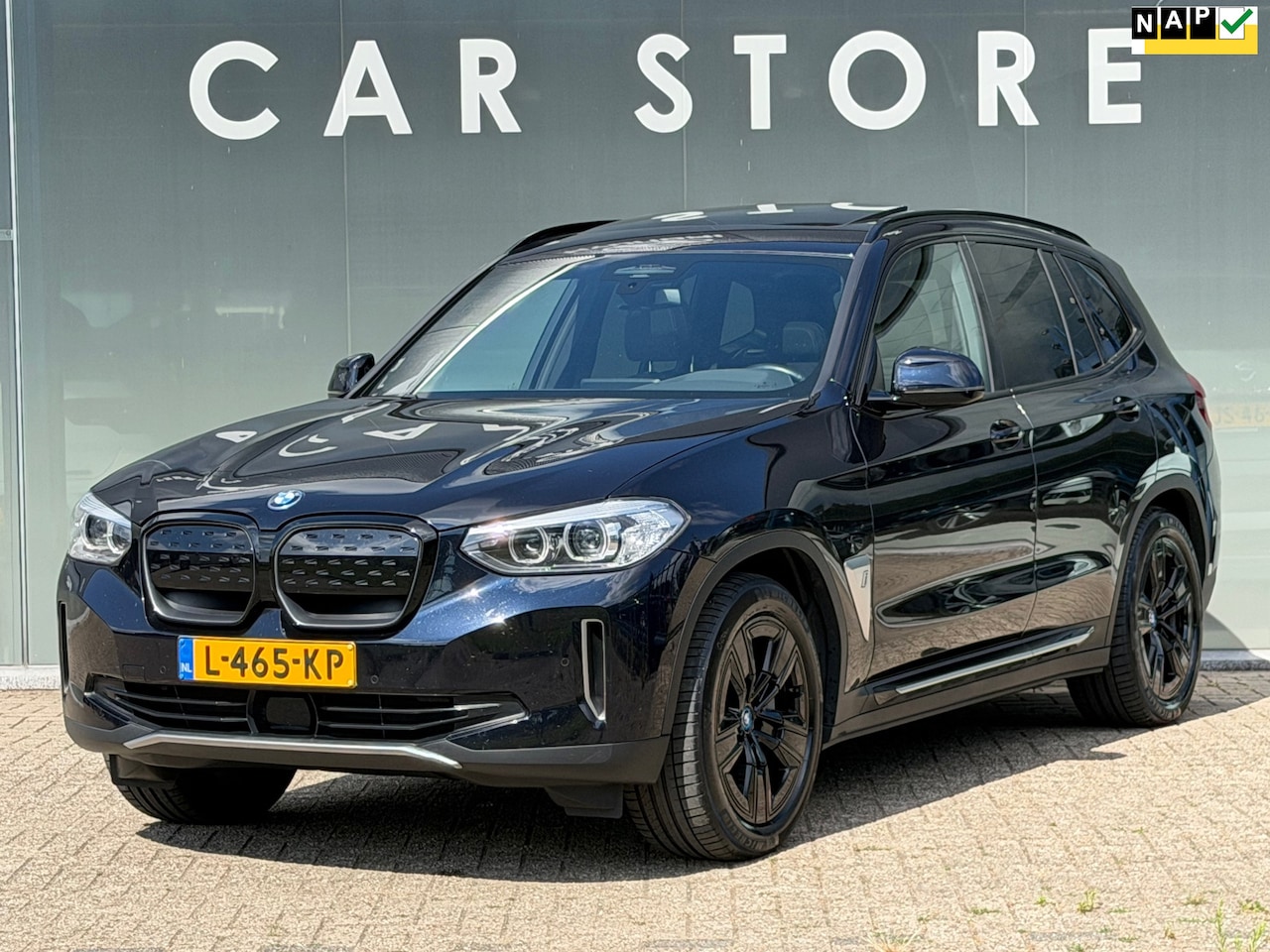 BMW iX3 - Executive 80 kWh/PANO/TREKHAAK/1E EIGENAAR/SOH 97.51% - AutoWereld.nl