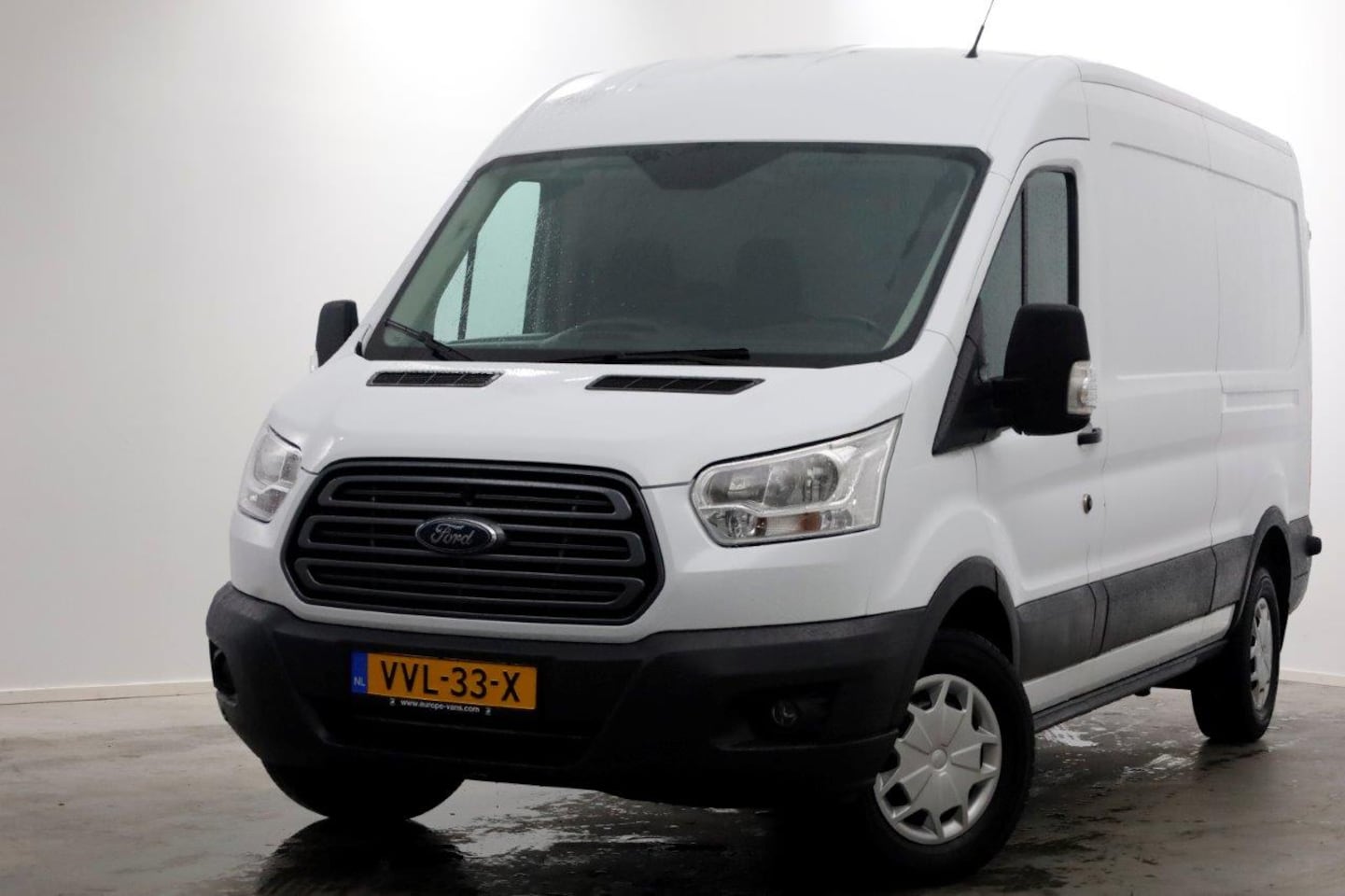 Ford Transit - 350 2.0 TDCI 130pk E6 L3H2 Trend Airco 07-2019 - AutoWereld.nl