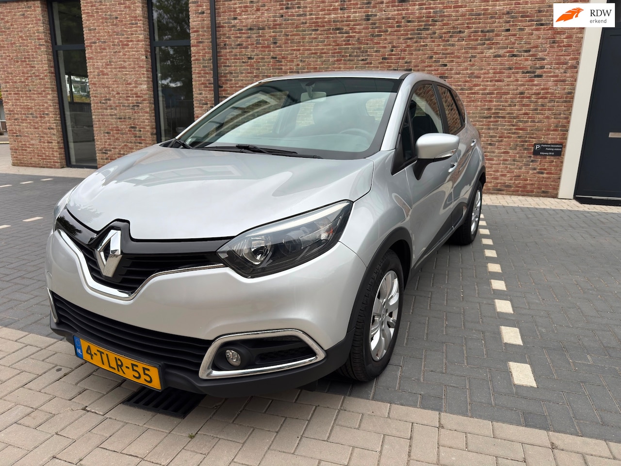 Renault Captur - 1.2 TCe Expression 1.2 TCe Expression - AutoWereld.nl