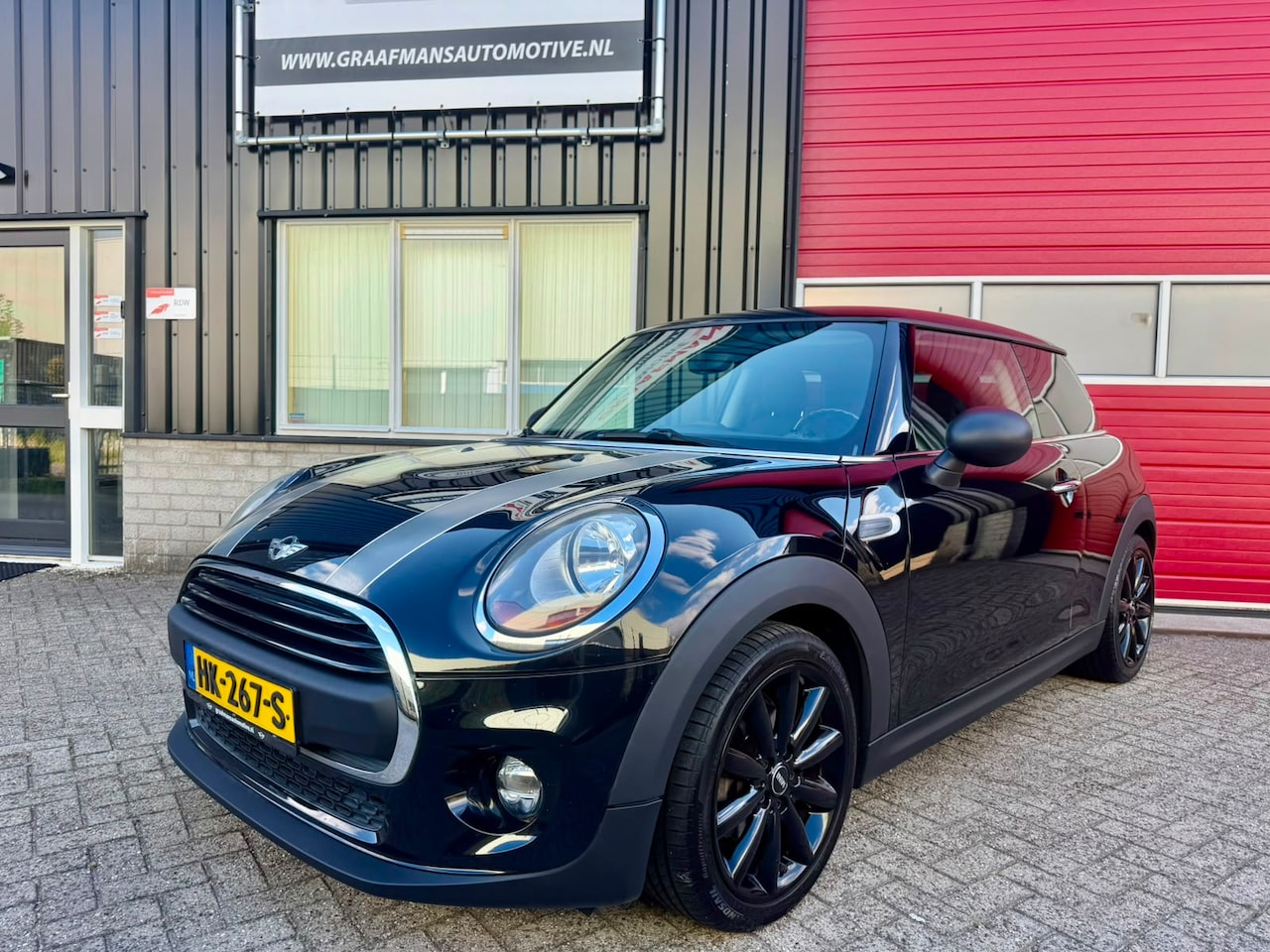 MINI 3-Deurs - 1.2 One Business Mini Cooper F56 3 deurs 2015 Navigatie, Airco, Apple-Carplay - AutoWereld.nl