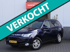 Mitsubishi Outlander - 2.0 Intense navi LM camera trekhaak