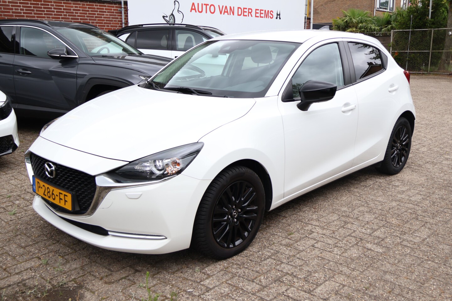 Mazda 2 - 1.5 Skyactiv-G Sportive NL-Auto / Carplay,android / Camera / Lmv / Cruise - AutoWereld.nl