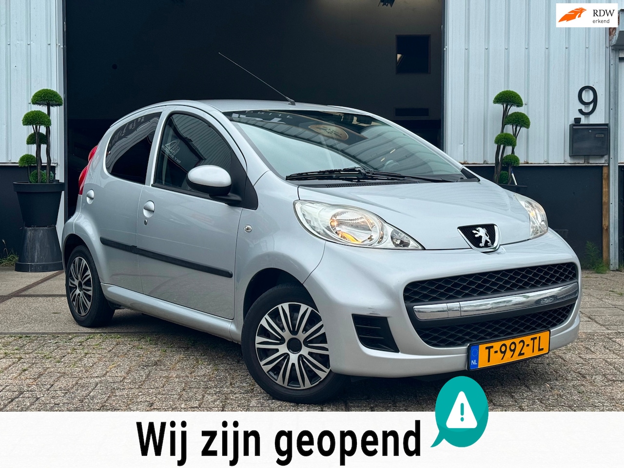 Peugeot 107 - 1.0 | AUTOMAAT | AIRCO | ELEKTRISCHE RAMEN | LAGE KM | TOERENTELLER | - AutoWereld.nl