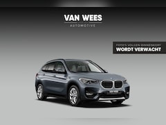 BMW X1 - xDrive25e Executive | 1e eigenaar | Head-up | Stuurverwarming | DAB | Panoramadak | Sports