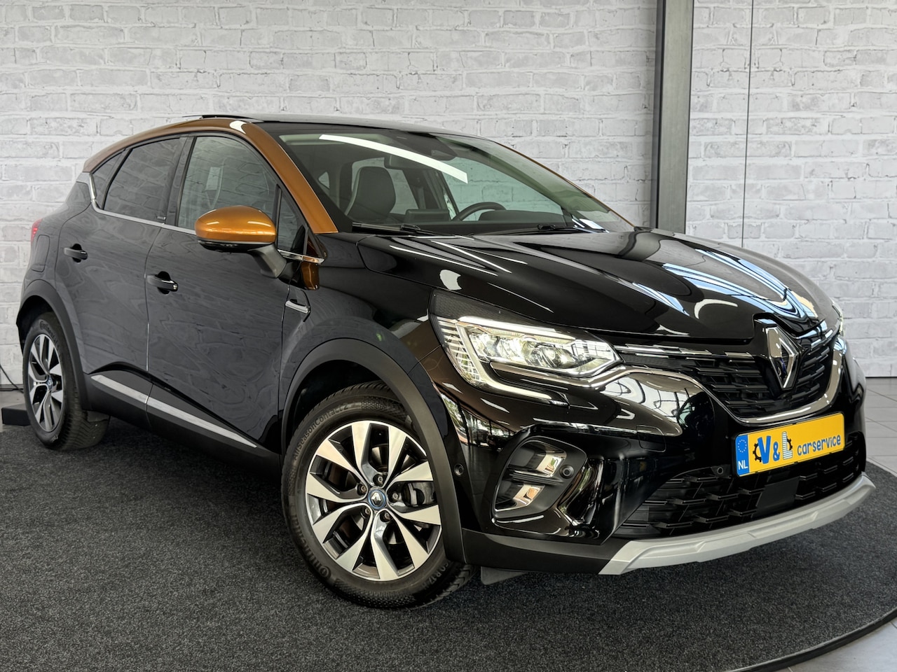 Renault Captur - 1.6 E-Tech Plug-in Hybrid 160 Edition One Pano BOSE 360camera - AutoWereld.nl