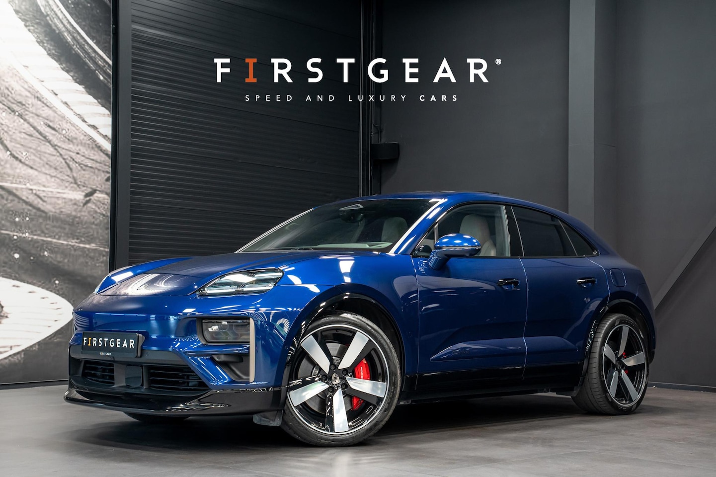Porsche Macan - Turbo 100 kWh *Panorama / Burmester / PASM / Vierwielbesturing / 18-wegs sportstoelen (mem - AutoWereld.nl