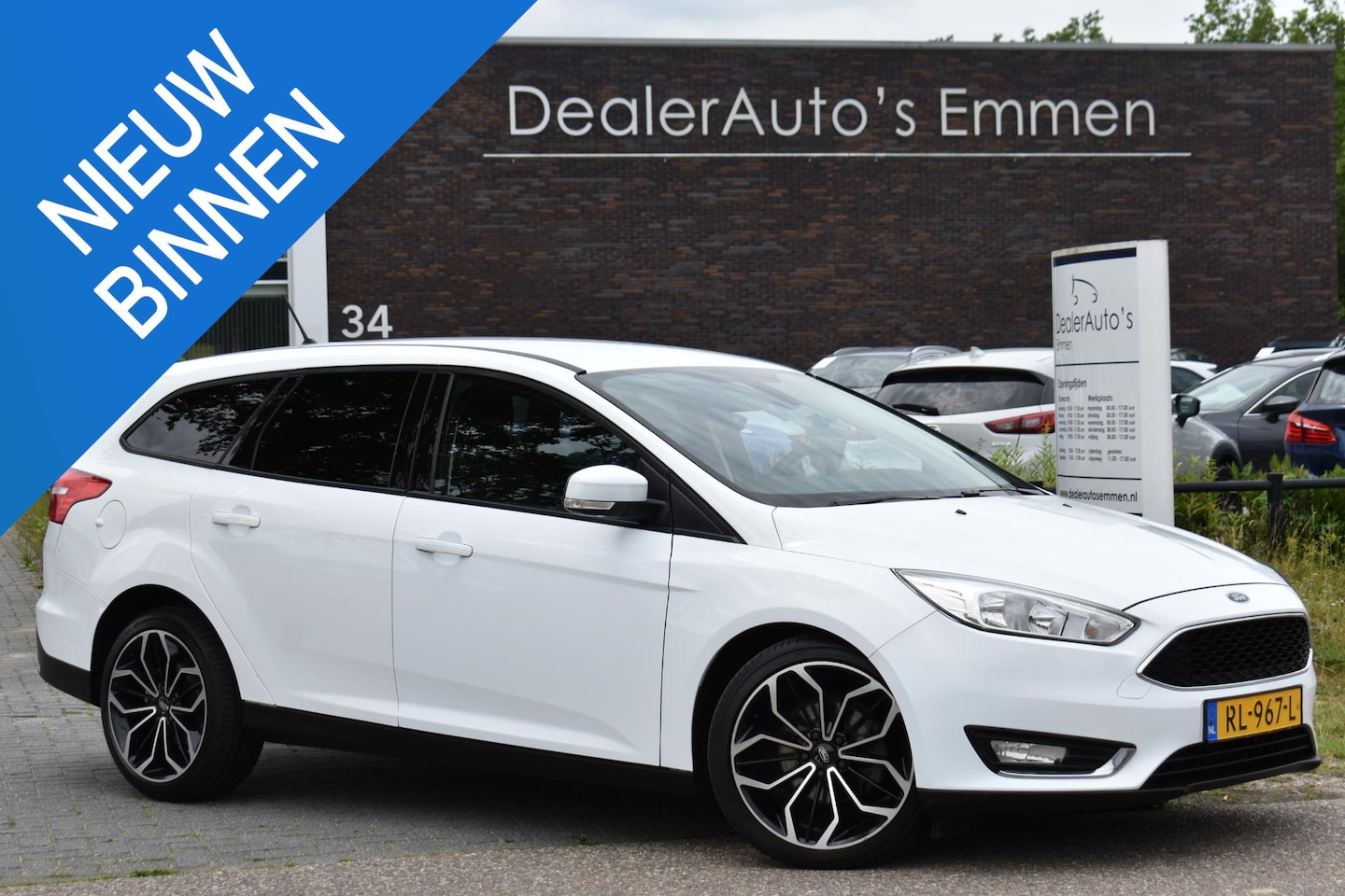 Ford Focus Wagon - 1.0 Lease Edition LMV CLIMA NAVI - AutoWereld.nl