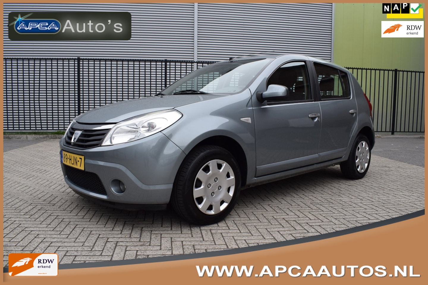 Dacia Sandero - 1.6 Lauréate 1 mnd GARANTIE NLauto Airco APK 07-2027 Dealer OH 3e Eig - AutoWereld.nl