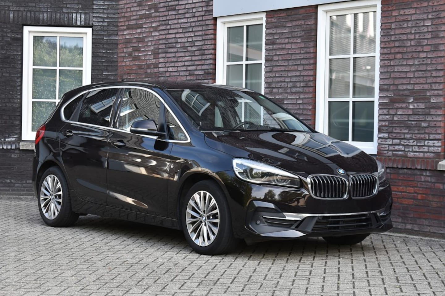 BMW 2-serie Active Tourer - 225 F45 - 225xe Active Tourer Luxury Line Wij zijn op afspraak geopend! Graag bellen voor - AutoWereld.nl