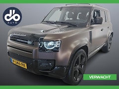 Land Rover Defender 110 - 2.0 P400e XS Edition SOH 90% I PANO DAK I ELEC. TREKHAAK I 22" LMV I DEALER O.H