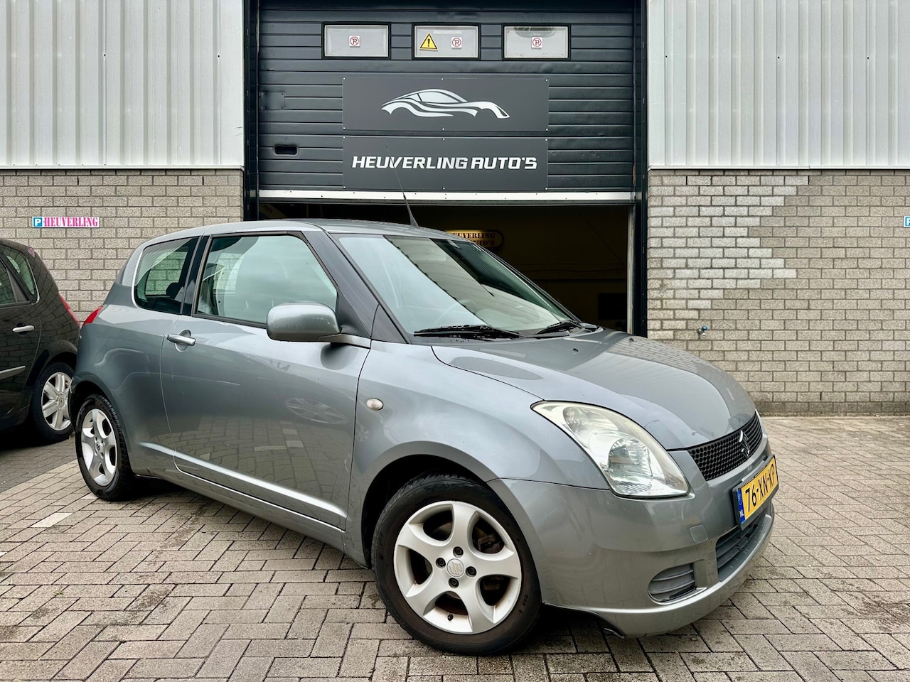 Suzuki Swift - 1.3 GLS | APK | Carplay | Airco - AutoWereld.nl