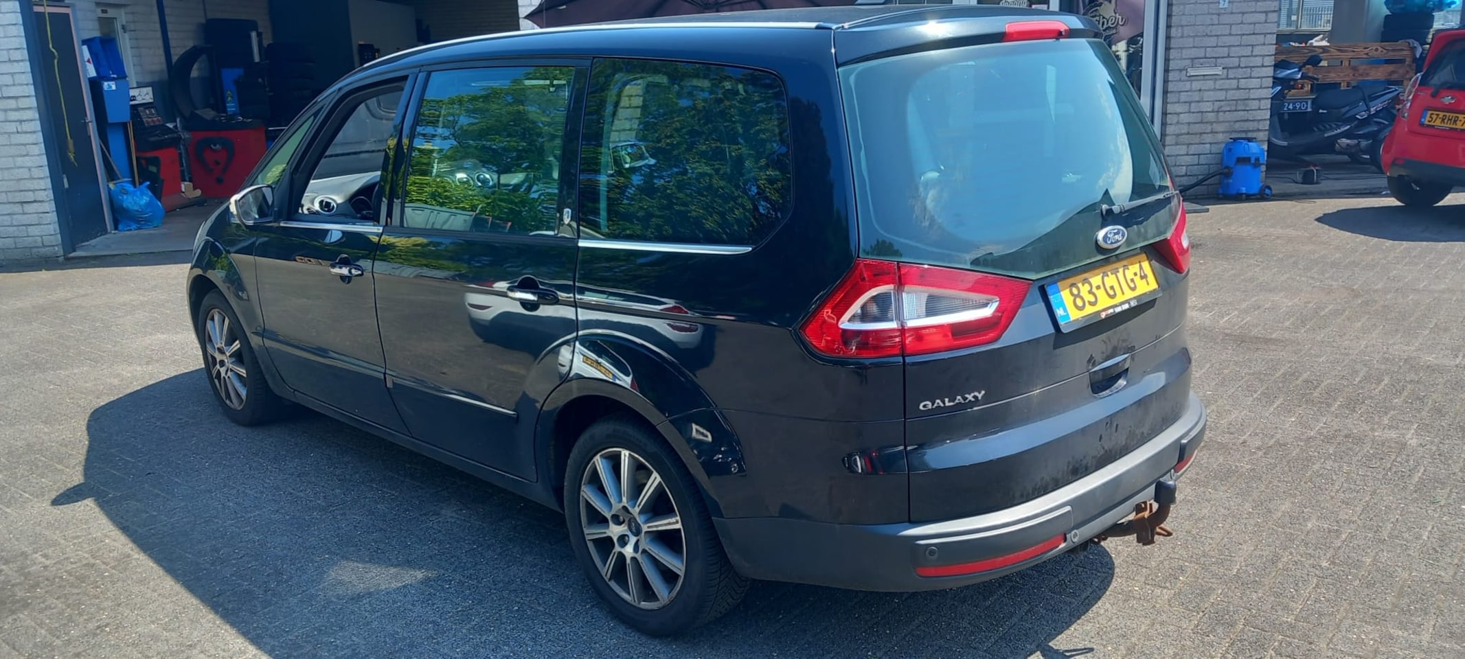 Ford Galaxy - 2.0-16V Ghia