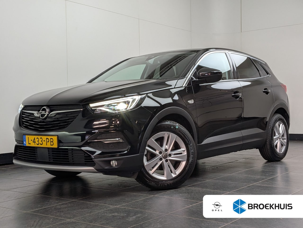 Opel Grandland X - 1.2 Turbo Business Executive 1.2 Turbo Business Executive - AutoWereld.nl