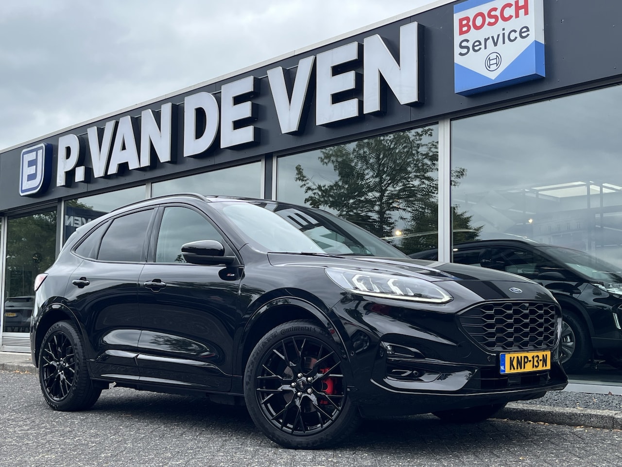 Ford Kuga - 2.5 PHEV ST-Line X | E-Trekhaak | Black Pack | Winter Pack | Driver Assistance Pack | Tech - AutoWereld.nl