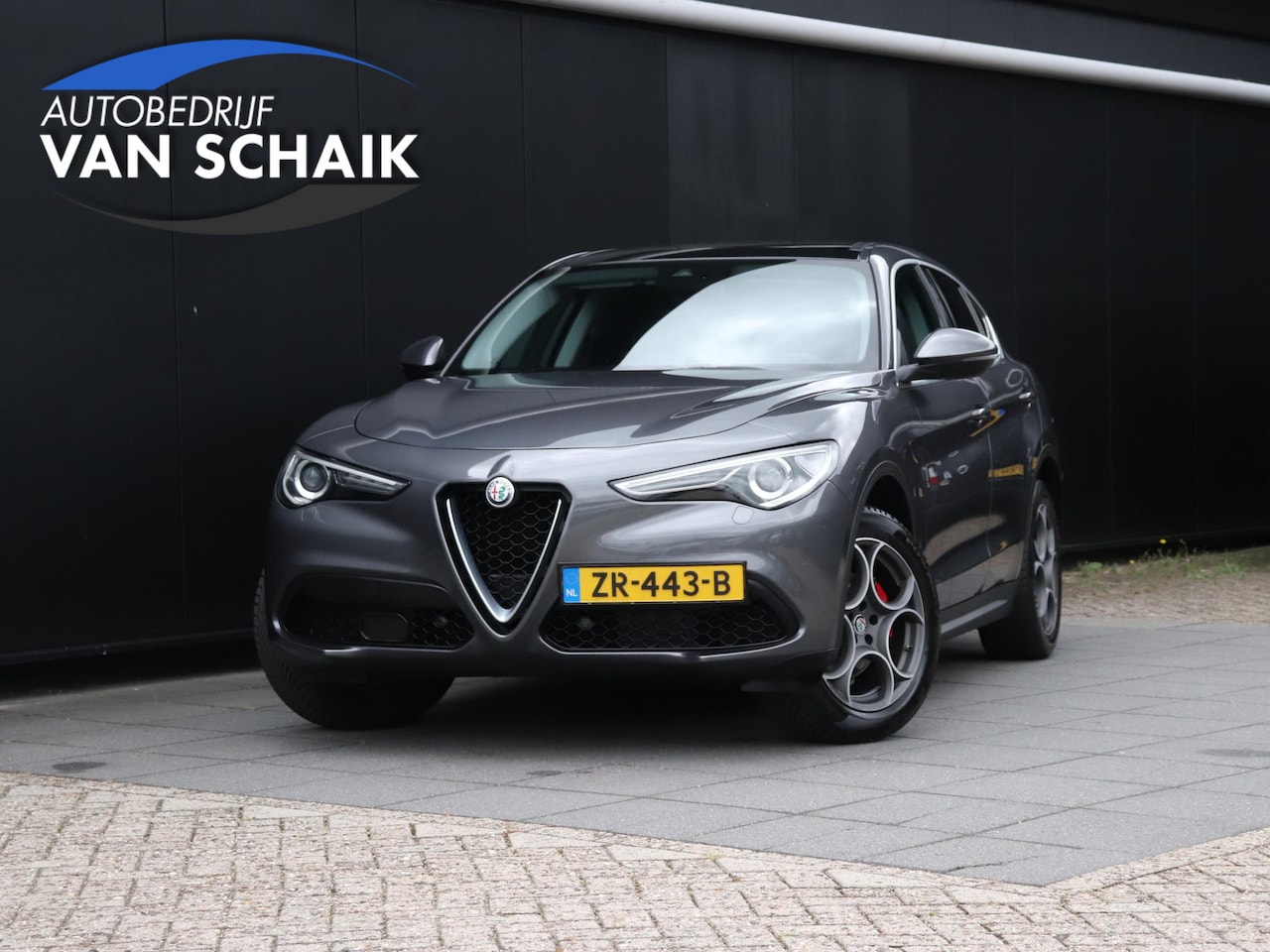 Alfa Romeo Stelvio - 2.0 T AWD Super | MEMORY | PANO-DAK | CAMERA | HALF LEDER | CRUISE | NAVI | - AutoWereld.nl