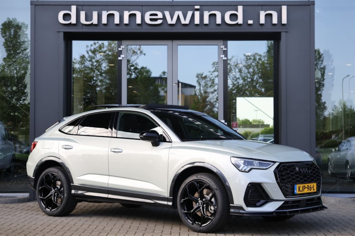 Audi Q3 Sportback - 45 TFSI e *S-Line*PANO*BLACKPACK*KEYLESS*ADAPTIEFCRUISE* - AutoWereld.nl