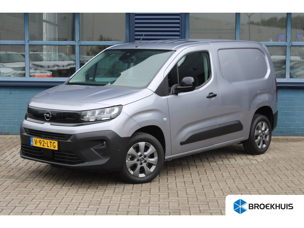 Opel Combo - 1.5 BlueHDi 130 PK | PRIJS INCL BPM | AUTOMAAT | 8 JAAR GARANTIE | TREKHAAK | BETIMMERING - AutoWereld.nl